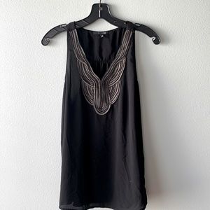Dressy sleeveless top! Size -M